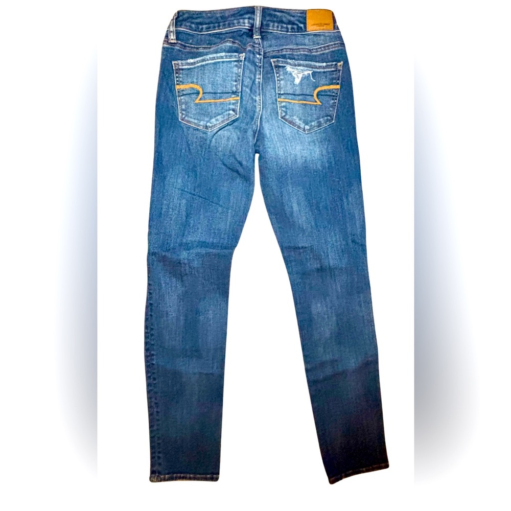 Women's American Eagle super stretch jeans, Size 4 - Picture 3 of 3